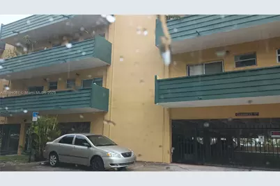 1975 NE 135th St #2I, North Miami, FL 33181 - Photo 1