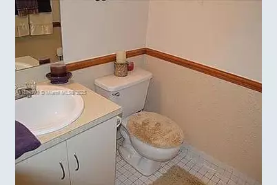 5920 York Ln, Davie, FL 33331 - Photo 21