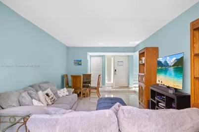 9450 Live Oak Pl #109, Davie, FL 33324 - Photo 9