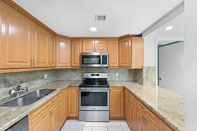 9450 Live Oak Pl #109, Davie, FL 33324 - Photo 17