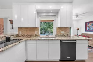 1030 Johnson St, Hollywood, FL 33019 - Photo 3