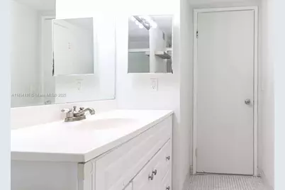 1351 NE Miami Gardens Dr #1001E, Miami, FL 33179 - Photo 9