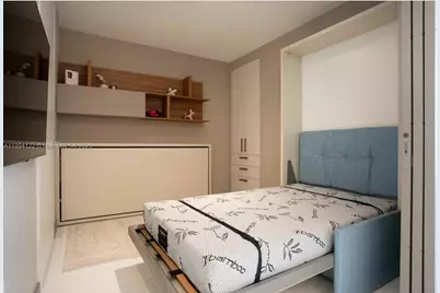 300 Biscayne Boulevard Way #4105W, Miami, FL 33131 - Photo 13