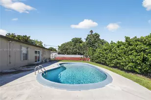 7001 NW 15th St, Plantation, FL 33313 - Photo 1