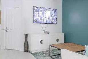 3364 W 90th St, Hialeah, FL 33018 - Photo 7