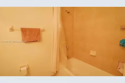 3364 W 90th St, Hialeah, FL 33018 - Photo 25