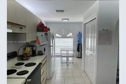 575 Augusta Boulevard #8, Naples, FL 34113 - Photo 9