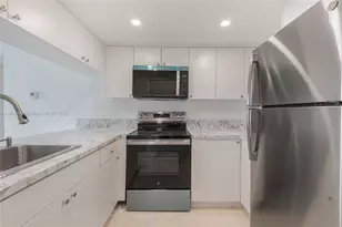 420 NW 12th Ave, Miami, FL 33128 - Photo 7