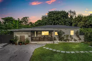 1015 NE 119th St, Biscayne Park, FL 33161 - Photo 43