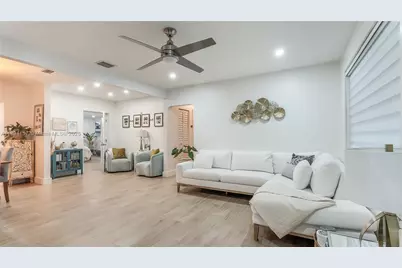 1015 NE 119th St, Biscayne Park, FL 33161 - Photo 19