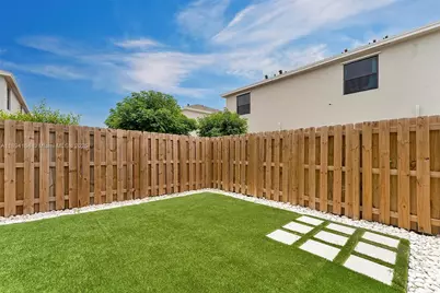 450 NE 13th St, Florida City, FL 33034 - Photo 31