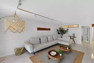 2401 Collins Ave, Miami Beach, FL 33140 - Photo 35