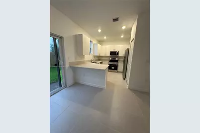 2534 SE 27th Dr #2534, Homestead, FL 33035 - Photo 5