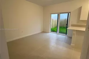 2534 SE 27th Dr, Homestead, FL 33035 - Photo 3