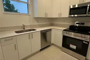 2534 SE 27th Dr, Homestead, FL 33035 - Photo 7