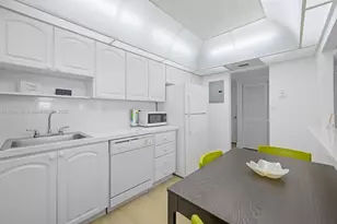 19370 Collins Ave, Sunny Isles Beach, FL 33160 - Photo 11