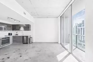 151 SE 1st St, Miami, FL 33131 - Photo 9