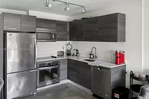 151 SE 1st St, Miami, FL 33131 - Photo 3