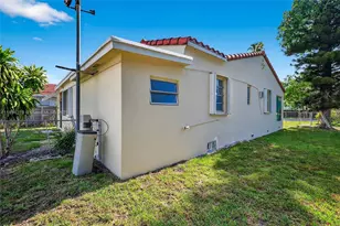 5900 NE 4th Ct, Miami, FL 33137 - Photo 31