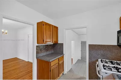 5900 NE 4th Ct, Miami, FL 33137 - Photo 13