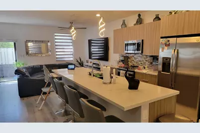 10455 NW 82nd St #4, Doral, FL 33178 - Photo 5