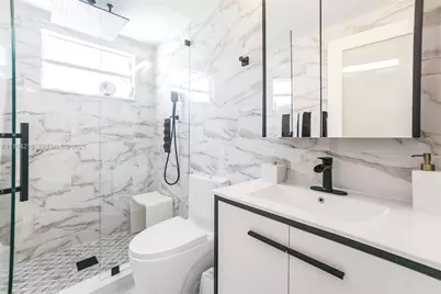 3909 Garden Avenue, Miami Beach, FL 33140 - Photo 11