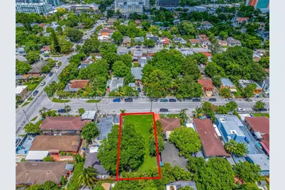 1376 NW 32nd St, Miami, FL 33142 - Photo 15