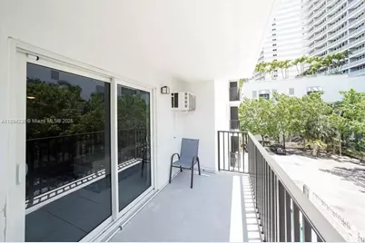 3000 Riomar St #308, Fort Lauderdale, FL 33304 - Photo 13
