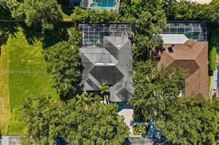 2706 Skimmer Point Dr S Gulfport, Saint Petersburg, FL 33707 - Photo 9