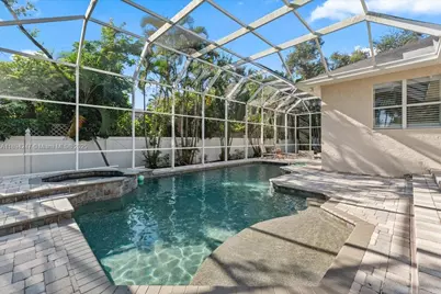 2706 Skimmer Point Dr S Gulfport, Saint Petersburg, FL 33707 - Photo 51