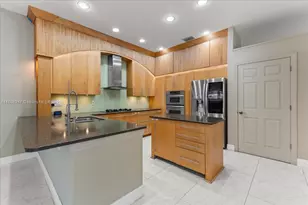 2706 Skimmer Point Dr S Gulfport, Saint Petersburg, FL 33707 - Photo 23