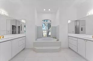 2706 Skimmer Point Dr S Gulfport, Saint Petersburg, FL 33707 - Photo 35