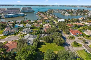 2706 Skimmer Point Dr S Gulfport, Saint Petersburg, FL 33707 - Photo 7