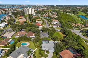 2706 Skimmer Point Dr S Gulfport, Saint Petersburg, FL 33707 - Photo 13