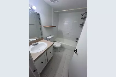 17901 NW 68th Ave #Q103, Hialeah, FL 33015 - Photo 3