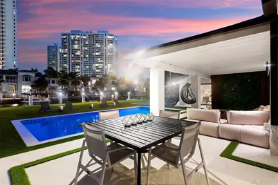 207 Holiday Dr, Hallandale Beach, FL 33009 - Photo 17