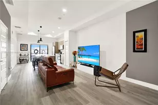 7819 NW 104th Ave, Doral, FL 33178 - Photo 3