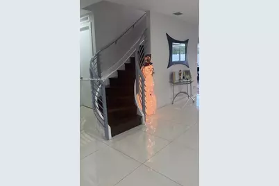 9880 NW 74th Ter, Doral, FL 33178 - Photo 5