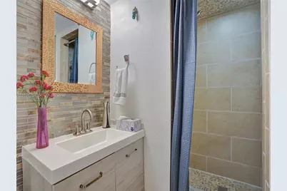 5601 Collins Ave #504, Miami Beach, FL 33140 - Photo 31