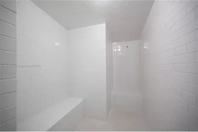 1300 Brickell Bay Dr #1601, Miami, FL 33131 - Photo 35