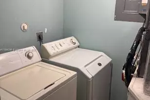 8682 NW 40th St, Coral Springs, FL 33065 - Photo 23