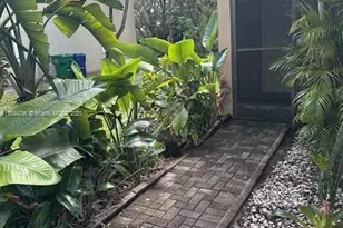 8682 NW 40th St, Coral Springs, FL 33065 - Photo 31