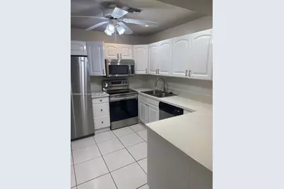 8682 NW 40th St #8682, Coral Springs, FL 33065 - Photo 5