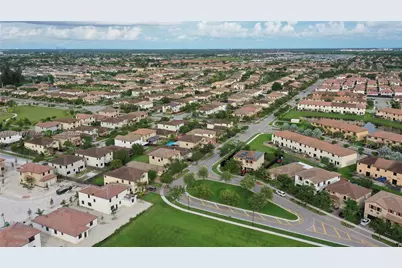 11756 SW 238th St, Miami, FL 33032 - Photo 9