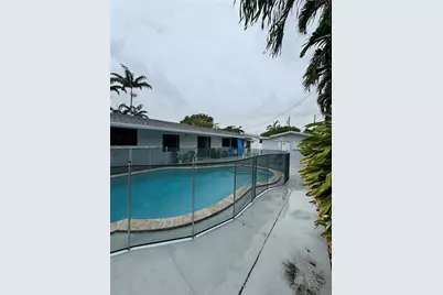 8275 SW 47th Ter, Miami, FL 33155 - Photo 13