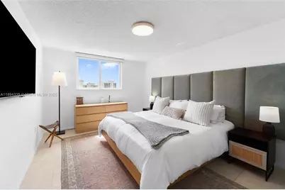 1688 West Ave #1004, Miami Beach, FL 33139 - Photo 9