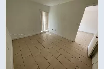 4721 NW 7th St #101-12, Miami, FL 33126 - Photo 13