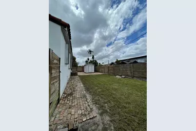 8301 SW 27th Ter, Miami, FL 33155 - Photo 11