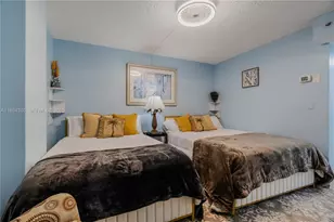 19201 Collins Ave, Sunny Isles Beach, FL 33160 - Photo 35