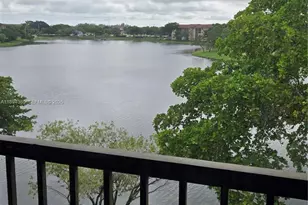 1001 SW 141st Ave, Pembroke Pines, FL 33027 - Photo 11